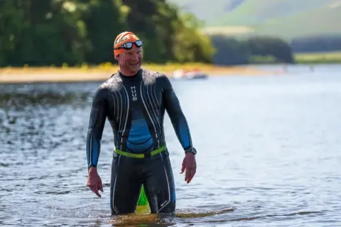 Each Seven Days, I Return to the Waters Where My Wife Died