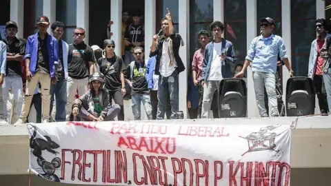 Timor-Leste Cancels Initiative to Supply Free Automobiles for MPs After Large-Scale Demonstrations