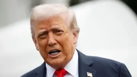 Donald Trump Confronts Aussie Journalist Over Business Deals Throughout His Term